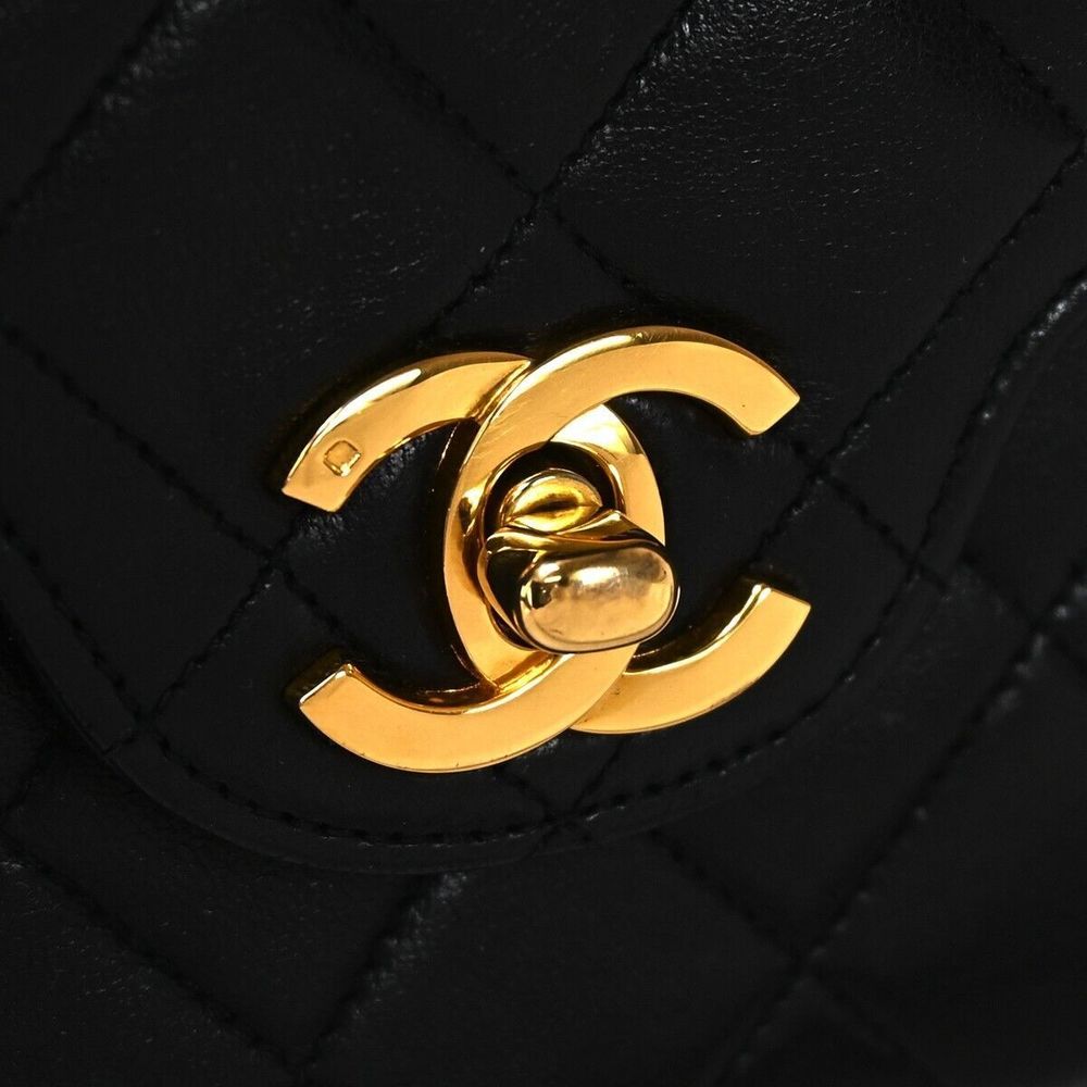 CHANEL Matelasse Handbag - Picture 15 of 16